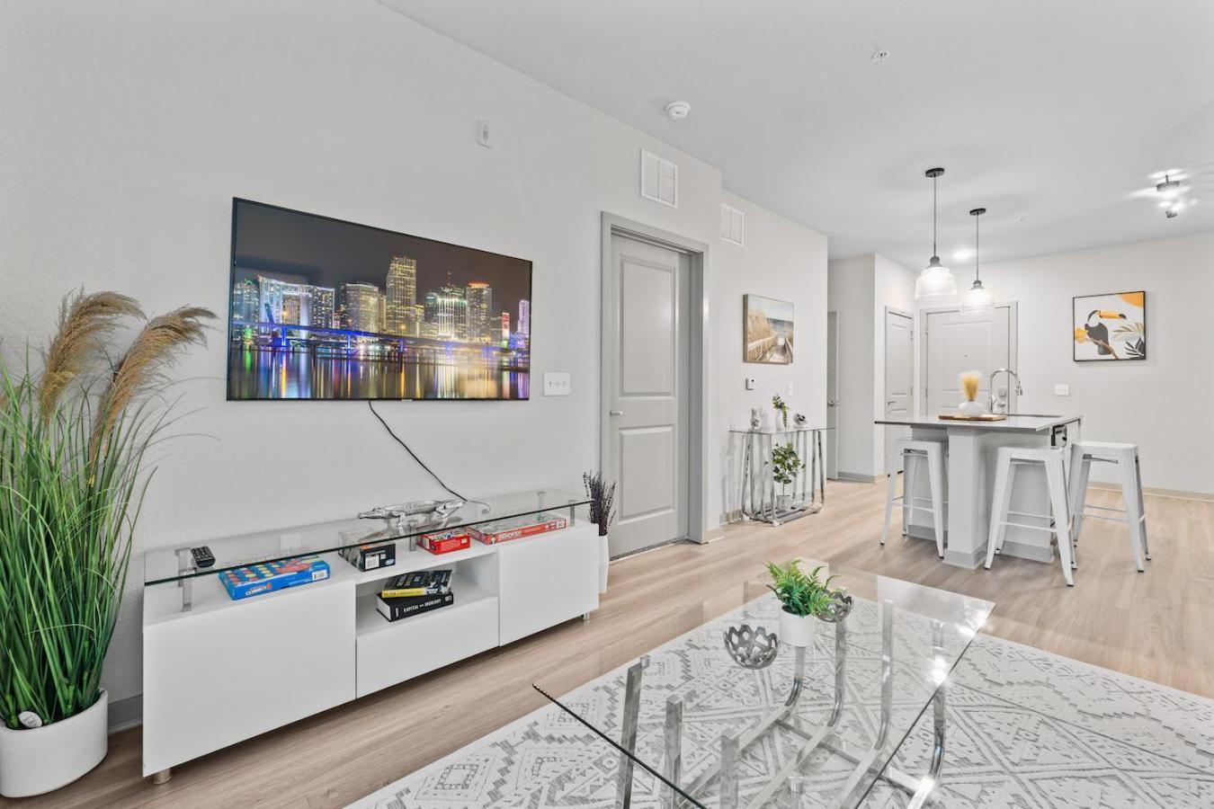 Tropicana Field 1 Bed In Downtown St Pete With Free Parking Сент-Пітерсбург Екстер'єр фото