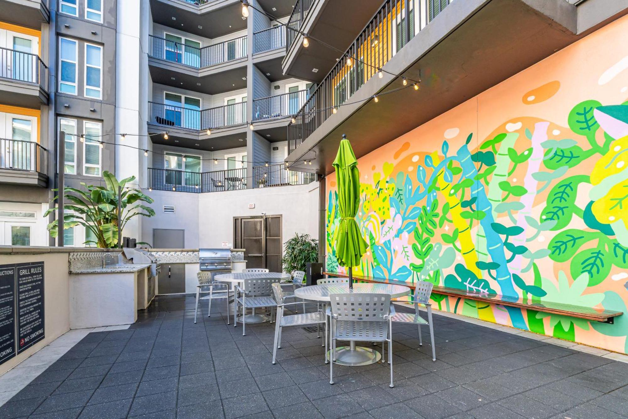 Tropicana Field 1 Bed In Downtown St Pete With Free Parking Сент-Пітерсбург Екстер'єр фото