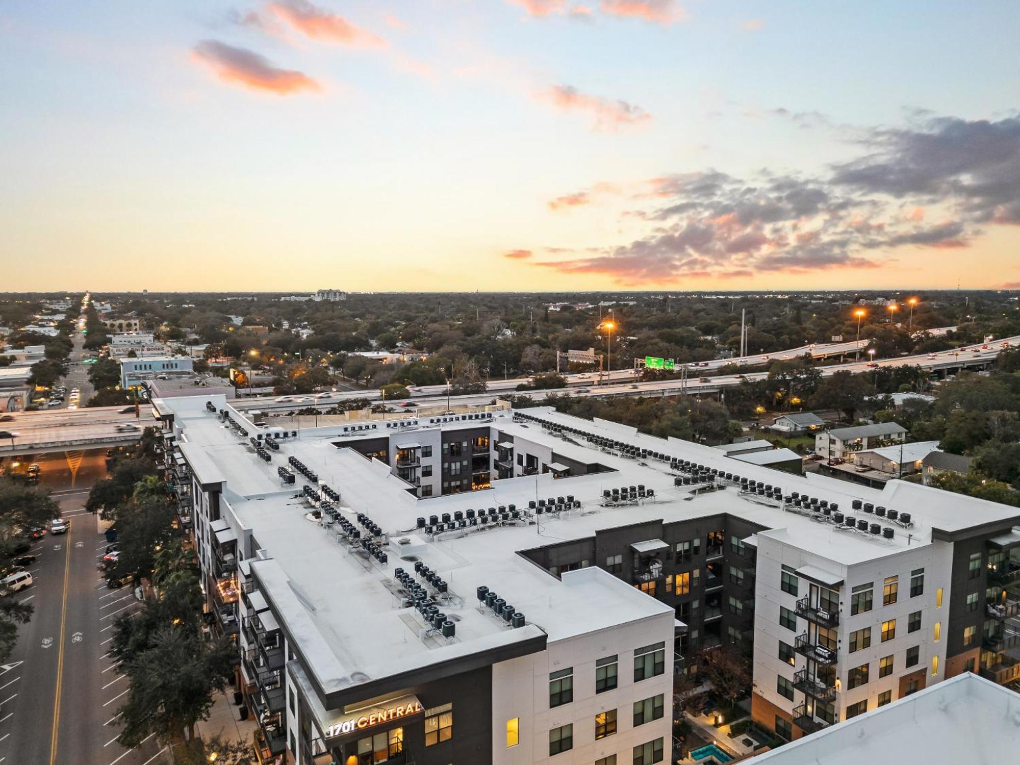 Tropicana Field 1 Bed In Downtown St Pete With Free Parking Сент-Пітерсбург Екстер'єр фото